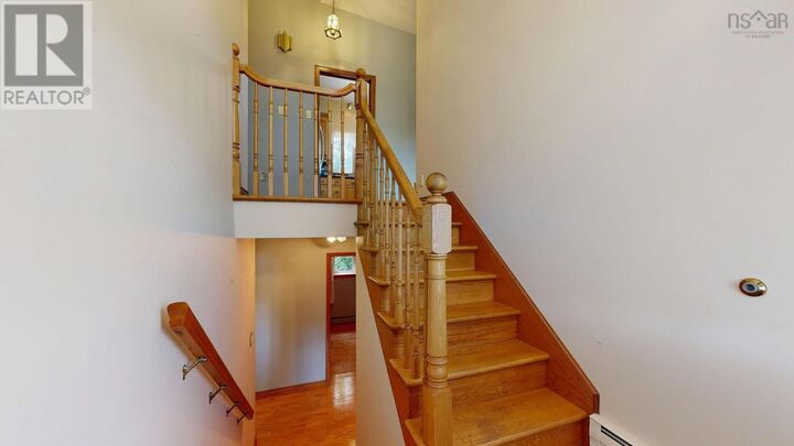Property Photo:  Deepwood     Clayton Park Crescent 24  NS B3M 2Y5 