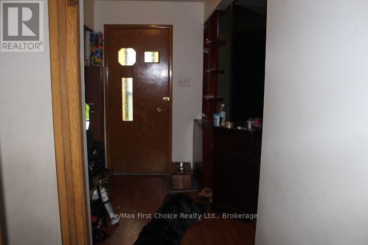 Property Photo:  2702 East Churchill Drive East  ON P7C 1V3 