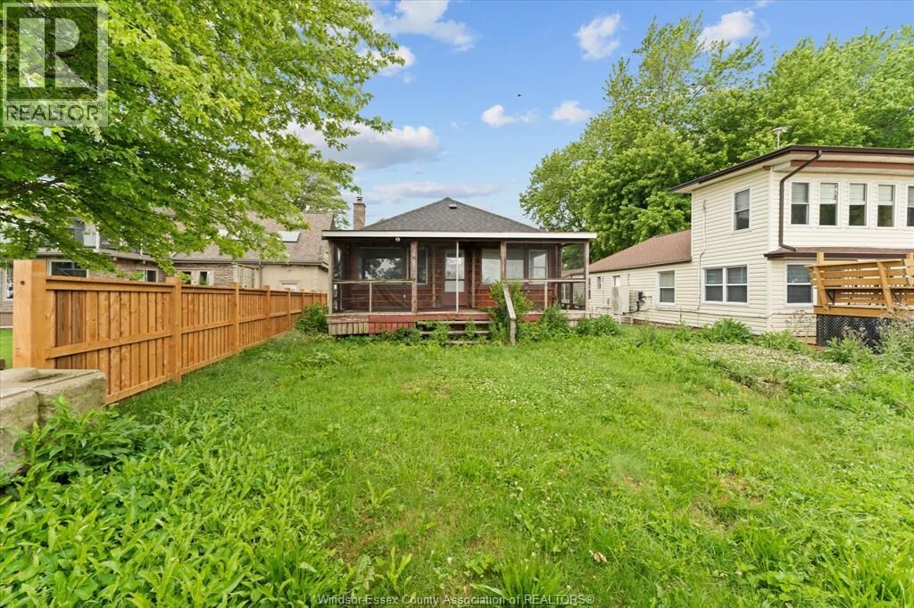 Property Photo: 390 East Beach ON N9H 3V7