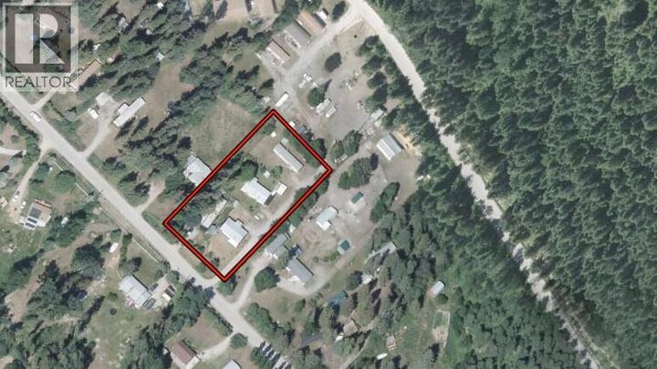 Property Photo:  1245 Horse Creek Road South  BC V0A 1H0 