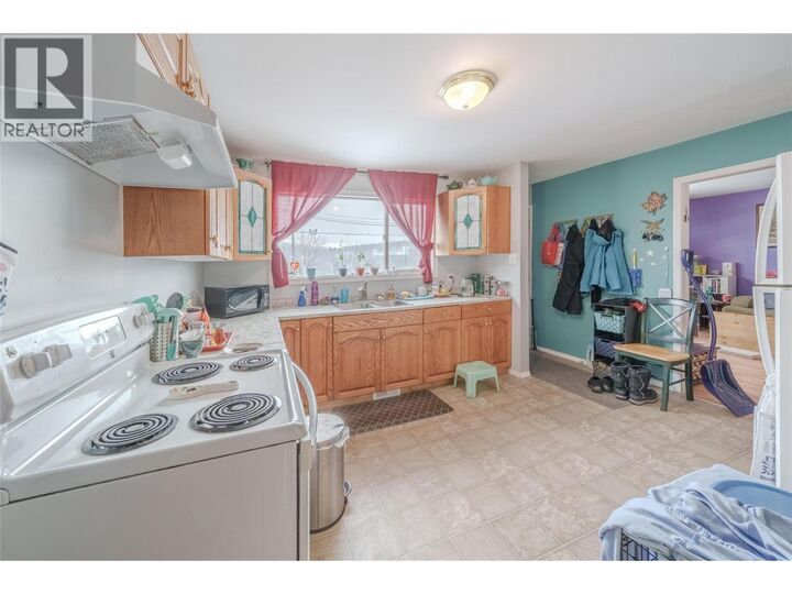 Property Photo:  1504 Carson Street  BC V0K 1K0 