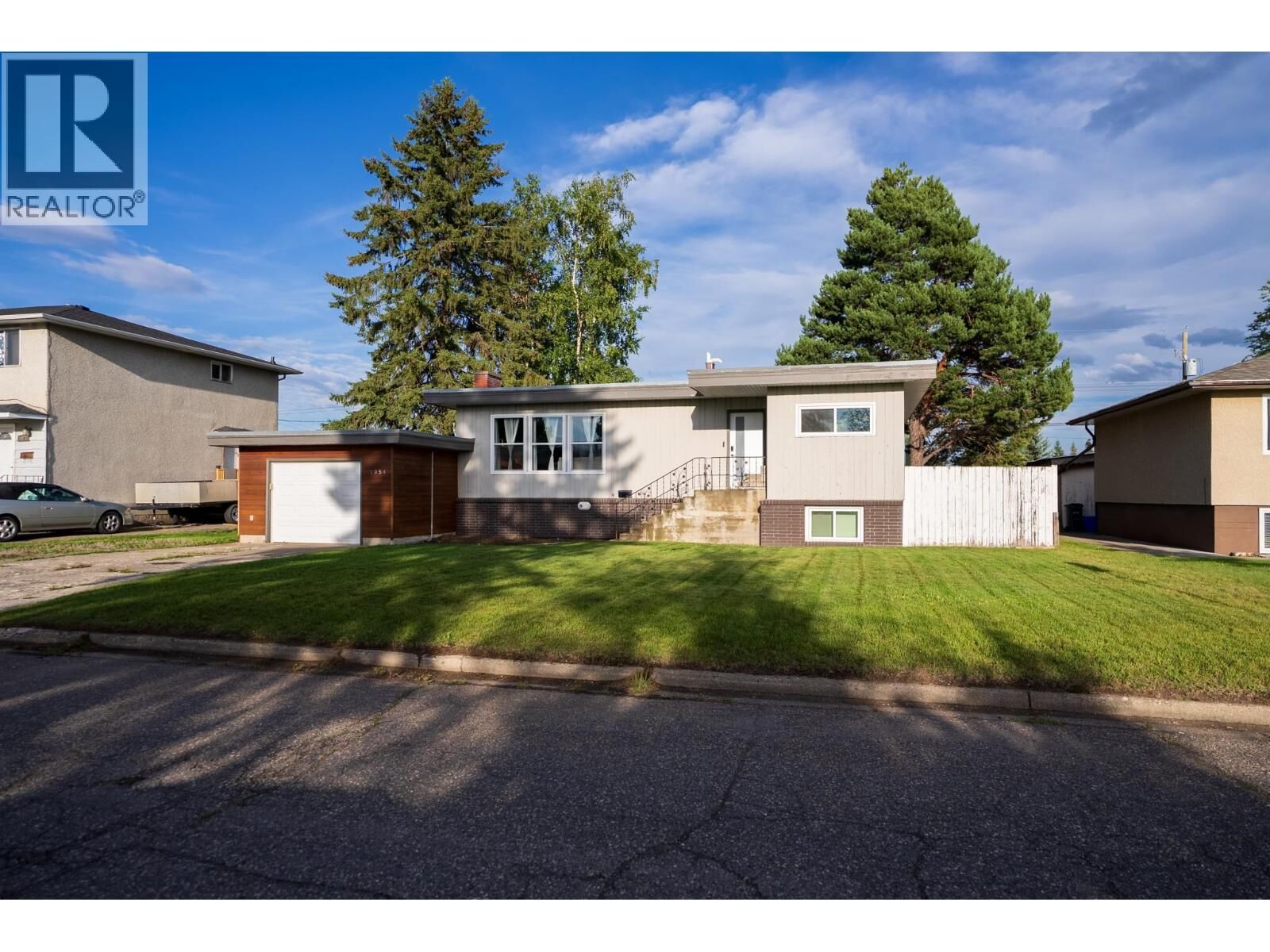 Property Photo:  1054 Harper Street  BC V2M 2W9 