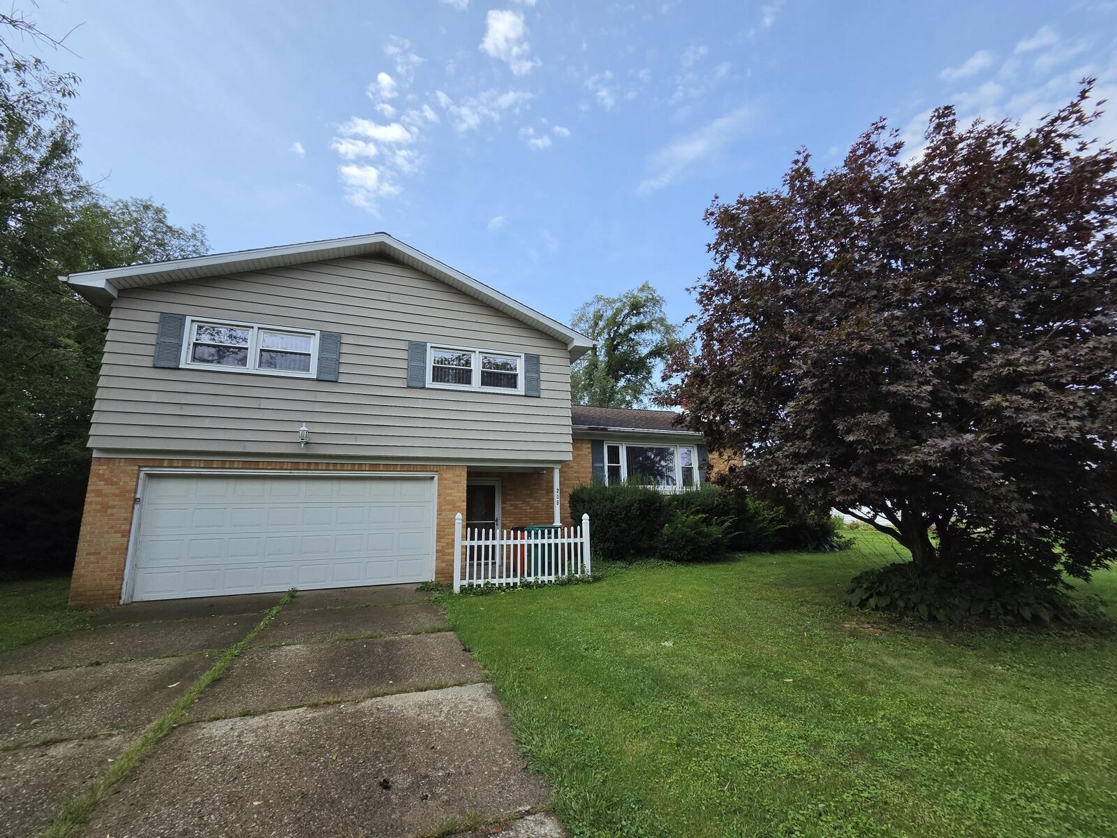 Property Photo:  208 Fischer Drive  PA 16511 