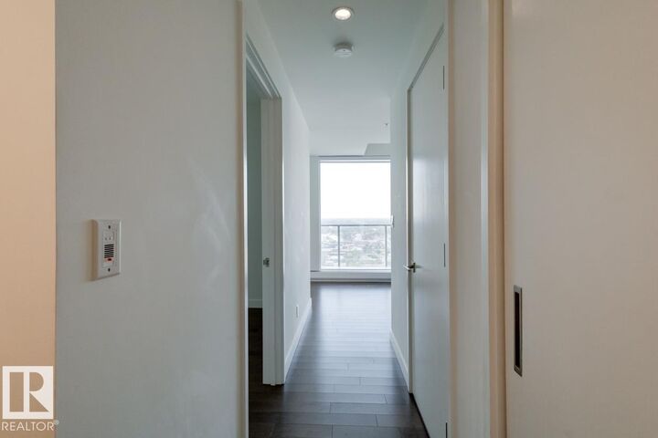 Property Photo:  10360 102 Street NW 2703  AB T5J 0K9 
