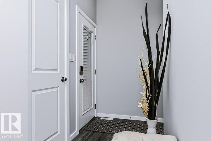 Property Photo:  7132 182 Avenue NW  AB T5Z 0V7 