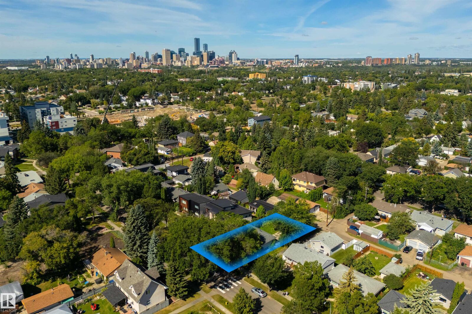 Property Photo:  7950 91 Avenue NW  AB T6C 1R1 