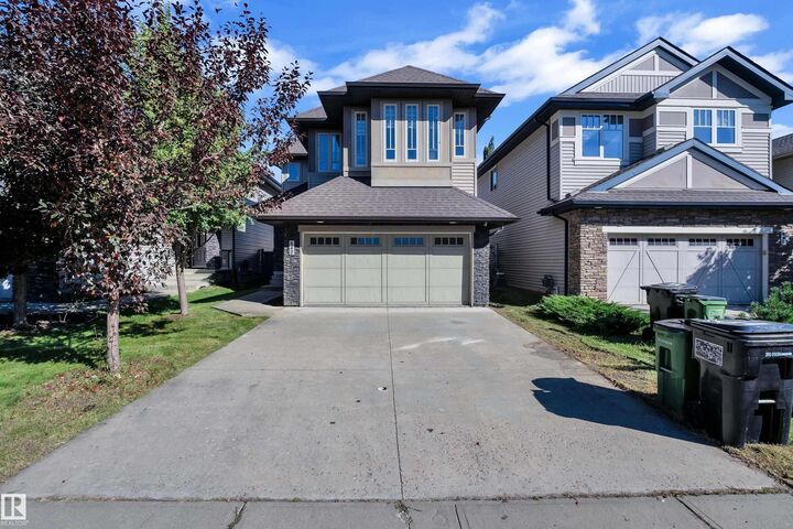 Property Photo:  642 Adams Way SW  AB T6W 0K1 
