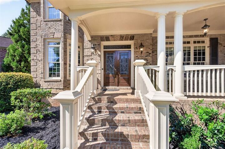 Property Photo:  882 Pathview Court  GA 30019 