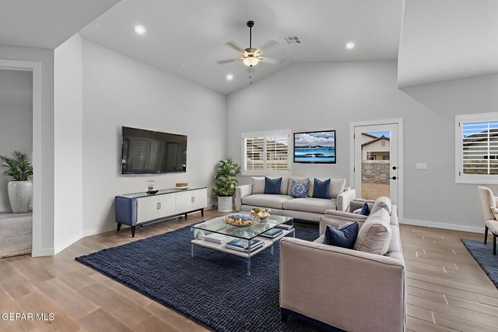 Property Photo:  1814 Kelsey Davis Avenue  TX 79928 