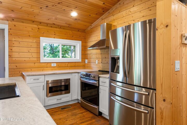 Property Photo:  151 Dogwood Tr  TN 37807 