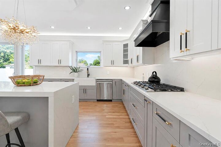 Property Photo:  19 Coachman Lane  NY 11756 