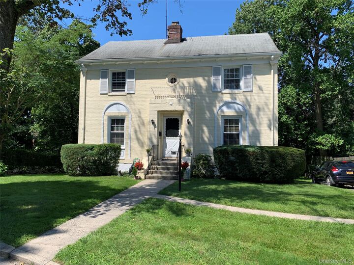 Property Photo:  20 Elaine Terrace  NY 10701 