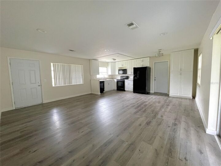 Property Photo: 814 Sherwood Avenue FL 34450