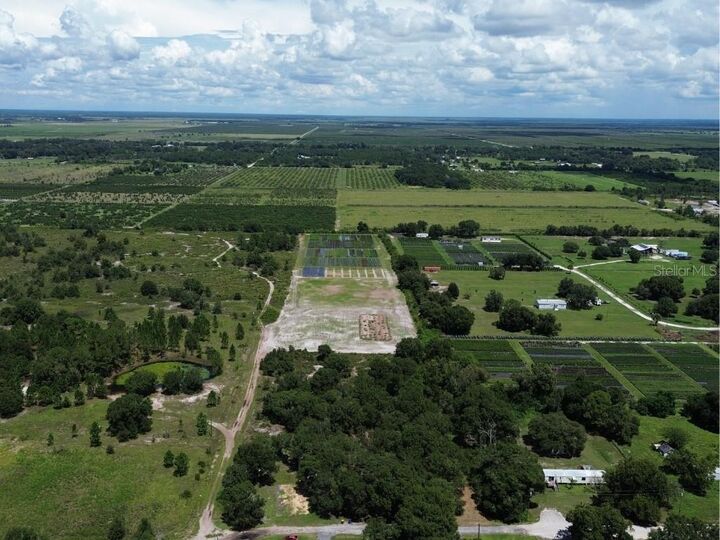 Property Photo: 600 Serene Lane FL 33857