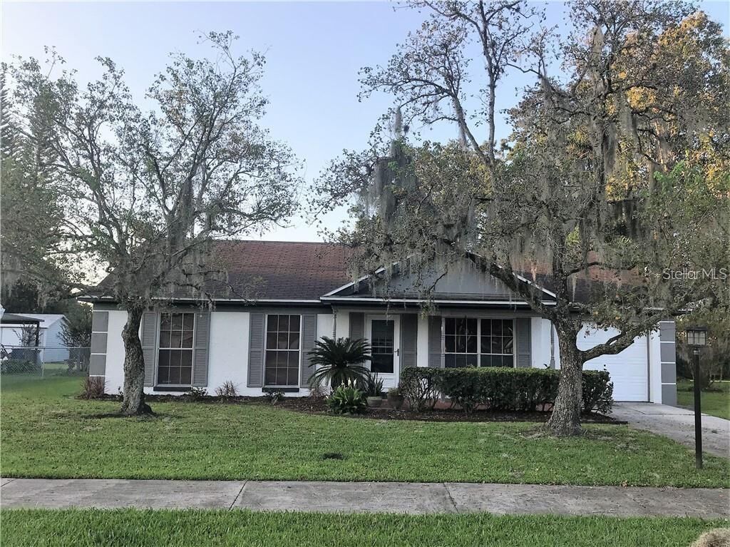 Property Photo:  1001 Johnson Loop  FL 33563 