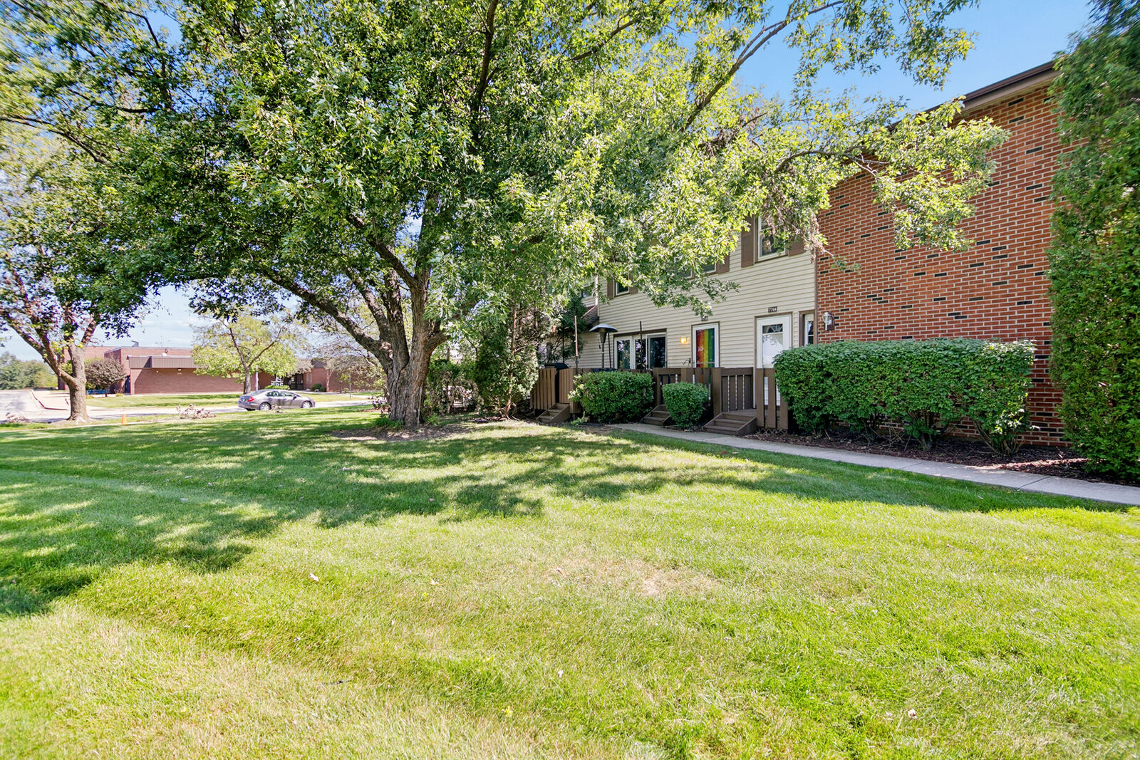 Property Photo: 7744 W Jefferson Court 16 IL 60423