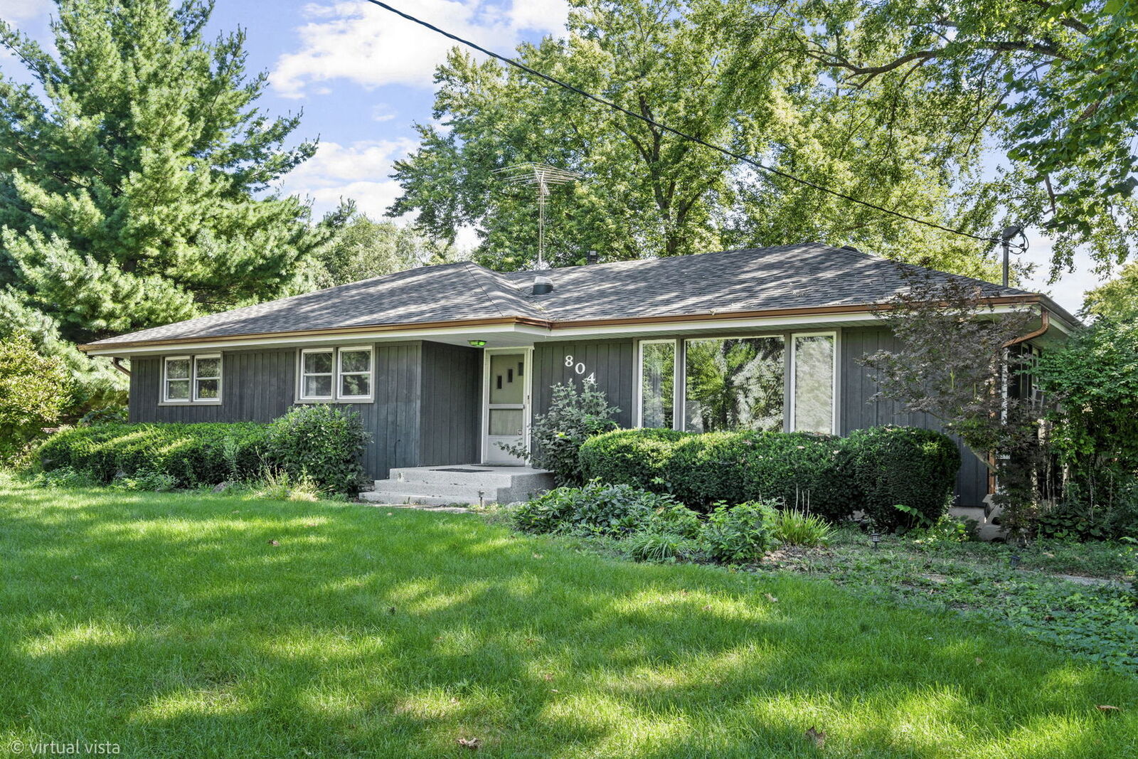 Property Photo:  804 McHugh Road  IL 60560 