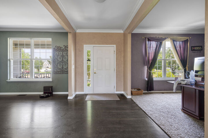 Property Photo:  78 Brentwood Drive  IL 60136 