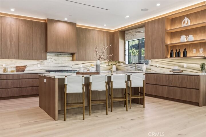 Property Photo:  22816 Erwin  CA 91367 