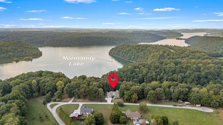 Property Photo:  215 Flora Lane  TN 37355 