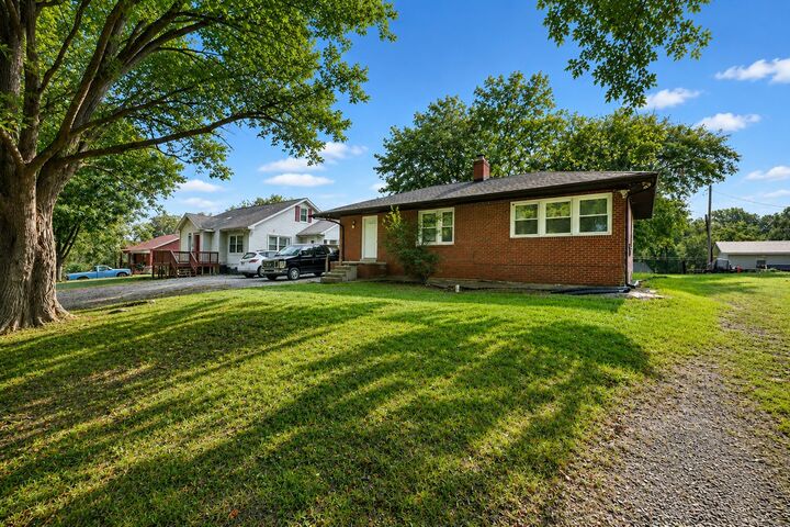 Property Photo:  817 Rockwood Hts 1  TN 37040 