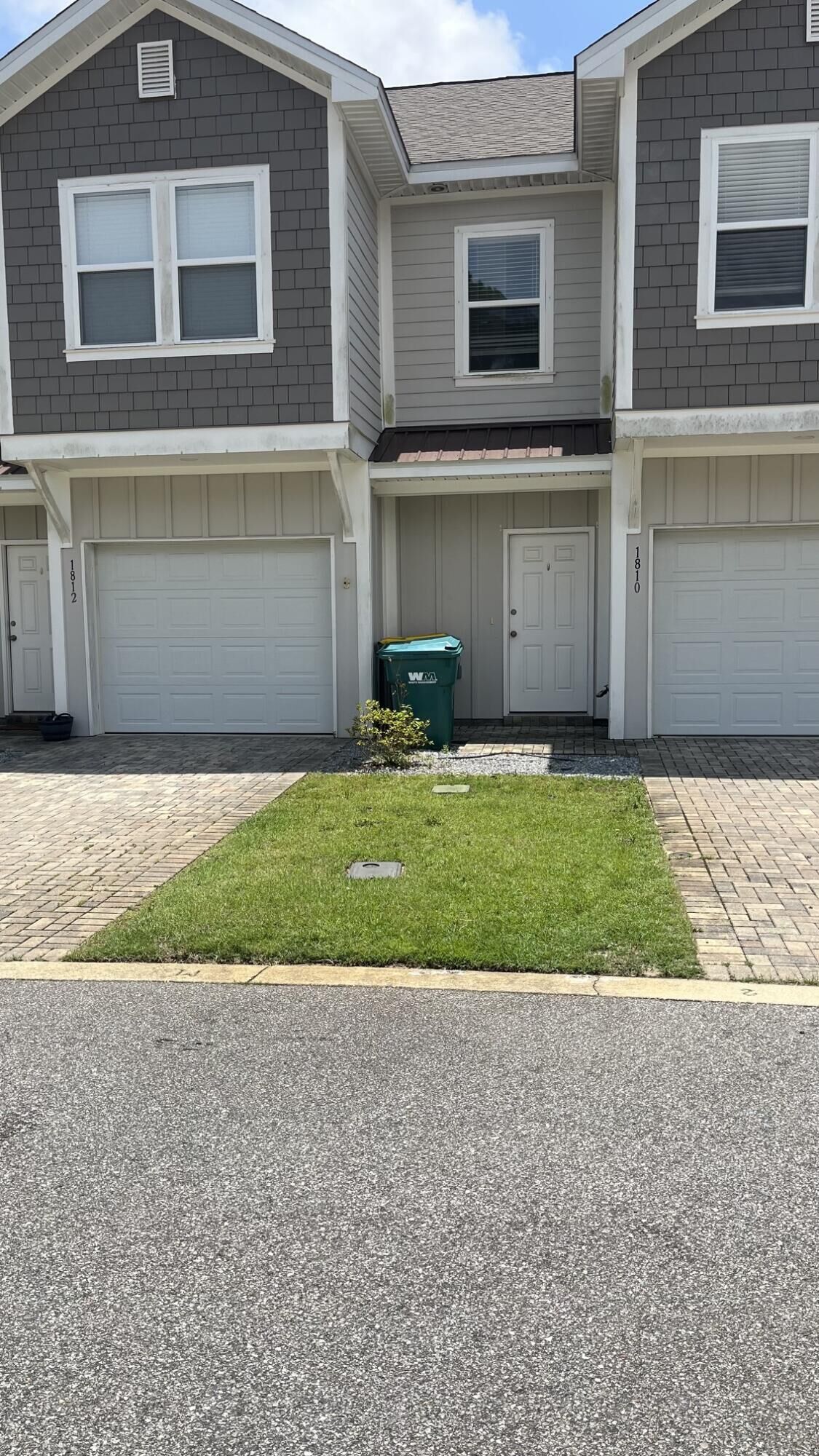 Property Photo: 1812 Stable Lane FL 32547