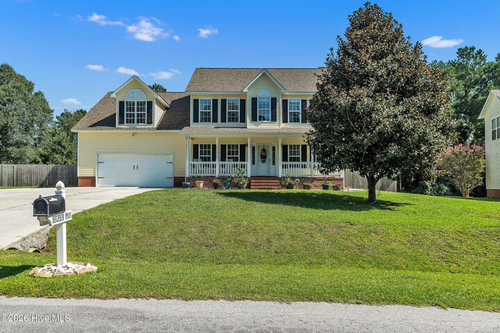 Property Photo:  305 E Regent Court  NC 28546 