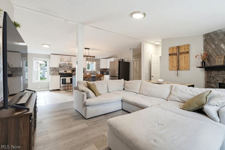 Property Photo: 1761 Delia Avenue OH 44320