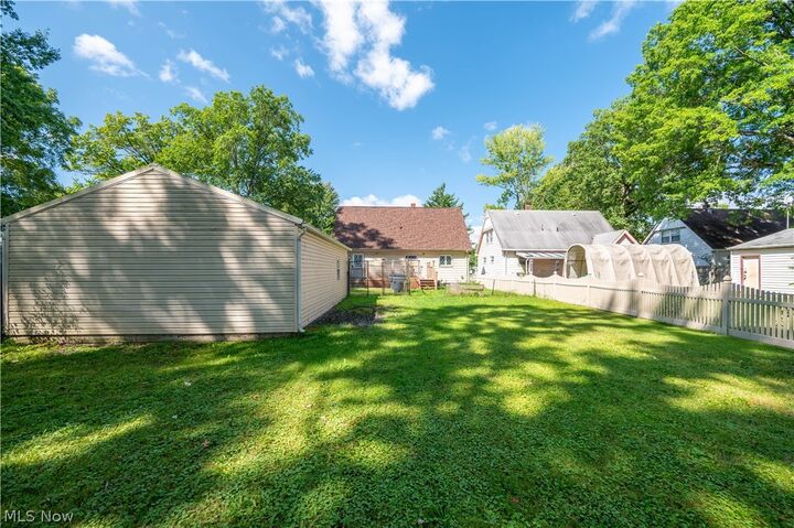 Property Photo: 644 Southern Boulevard NW OH 44485