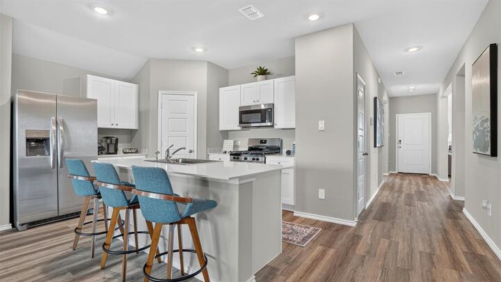 Property Photo: 1025 Burnt Ranch Lane TX 76131