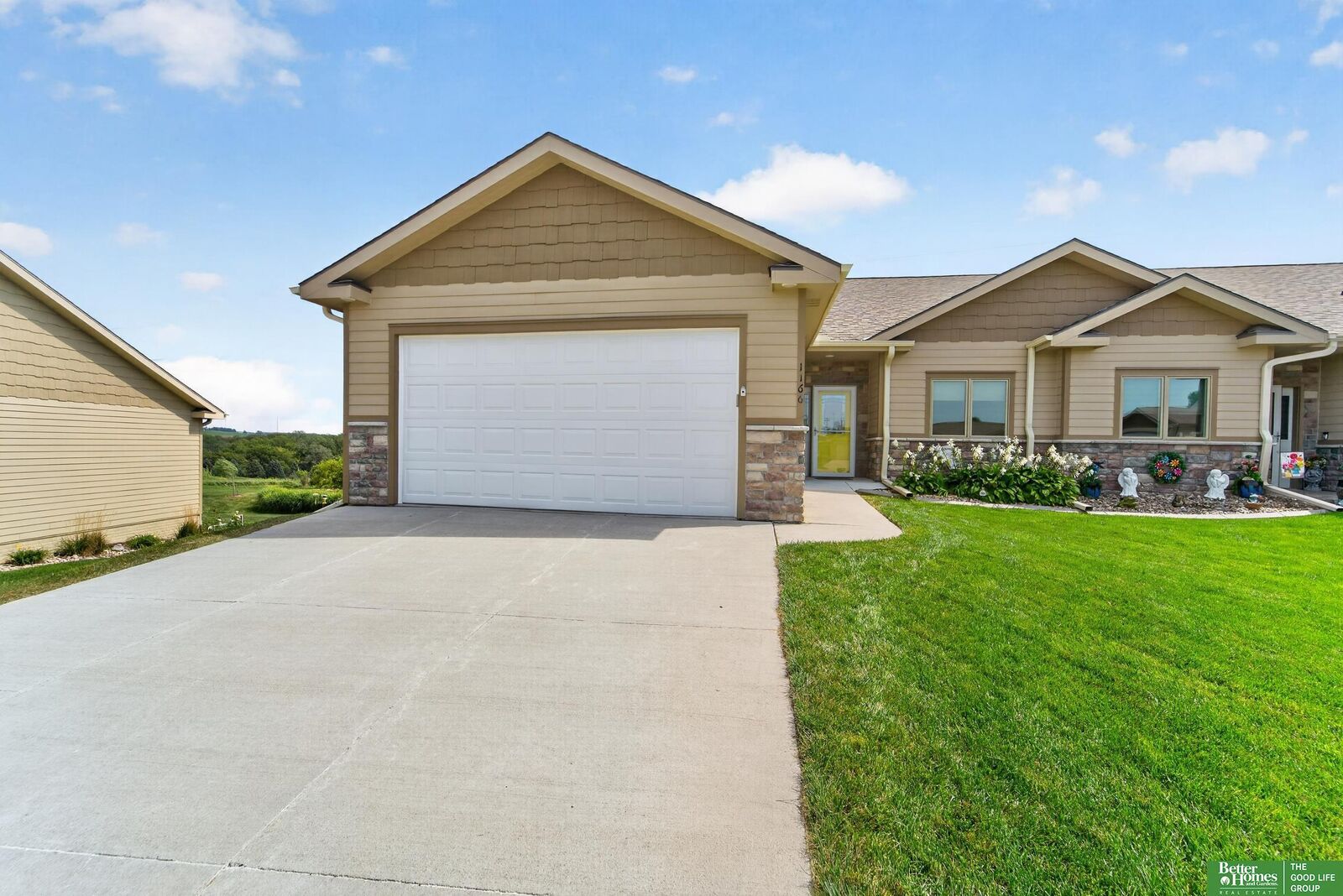 Property Photo:  1166 Prairie Hill Circle  NE 68037 