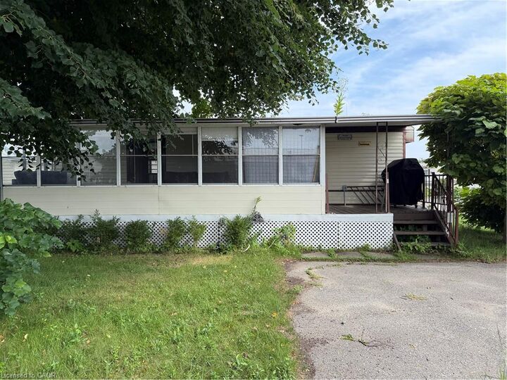 Property Photo:  92 Clubhouse Road 35  ON N0E 1T0 