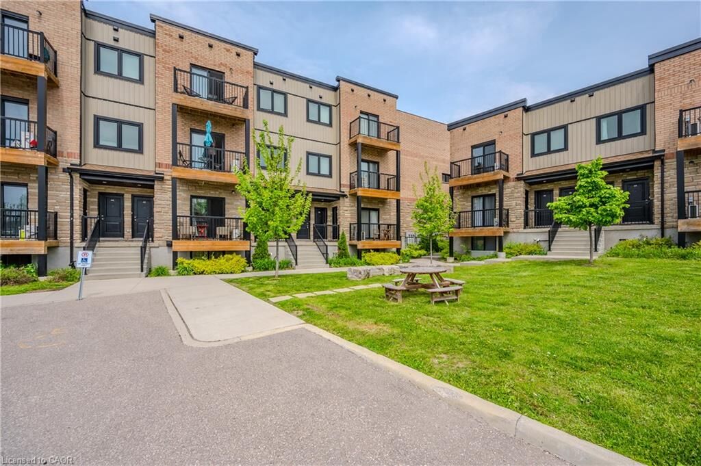 Property Photo: 164 Heiman Street 5C ON N2M 0B8