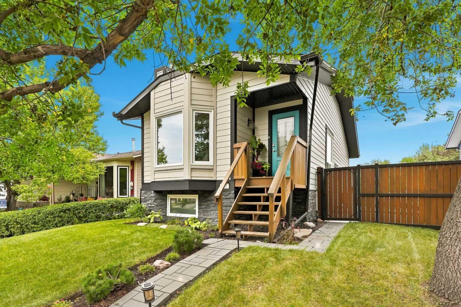 Property Photo:  972 Riverbend Drive SE  AB T2C 3L8 