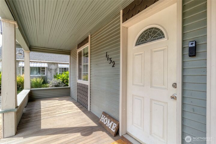 Property Photo: 1132 W Elm Street WA 99362
