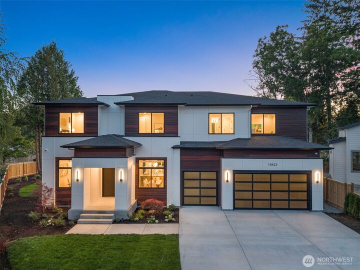 Property Photo:  15423 SE 7th Place  WA 98007 