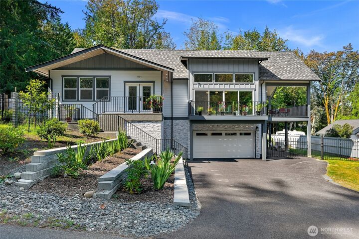 Property Photo: 971 Lakewood Lane WA 98229
