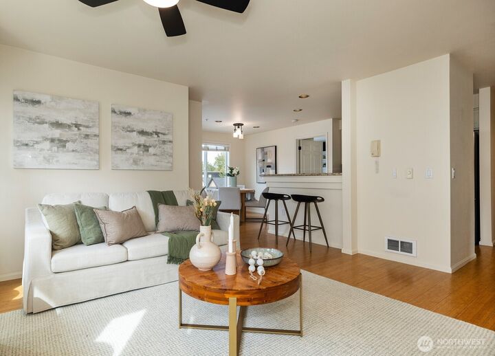 Property Photo:  1762 NW  57th Street 403  WA 98107 