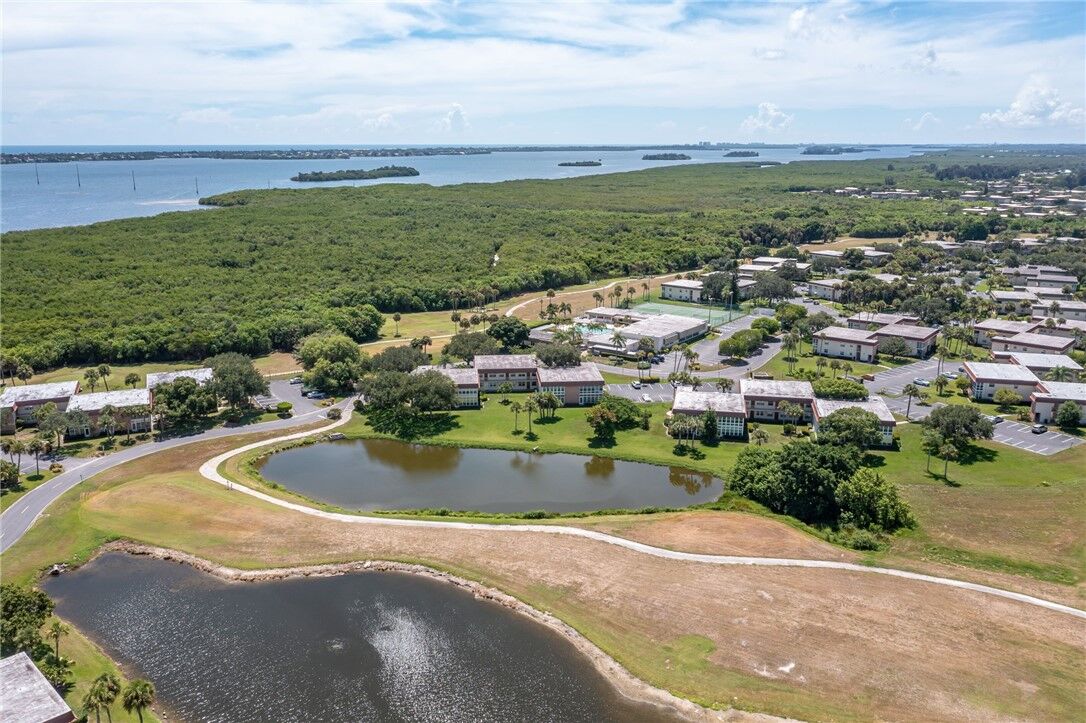 Property Photo:  7 Vista Gardens Trail 205  FL 32962 