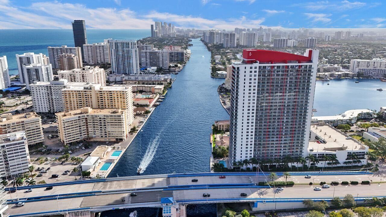 Property Photo:  2600 E Hallandale Beach Boulevard T3210  FL 33009 