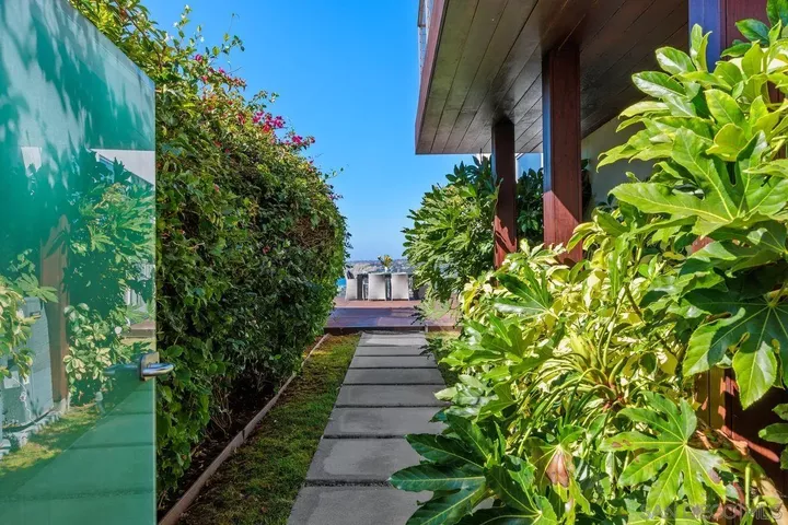 Property Photo: 7546 Caminito Avola CA 92037