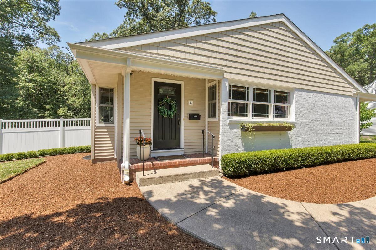 Property Photo:  6 Bruce Road  CT 06040 