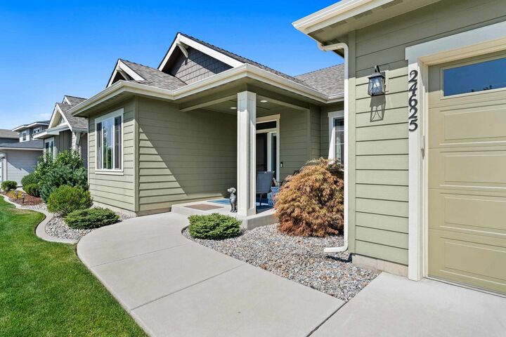 Property Photo:  24625 E Blueridge Ave  WA 99019 