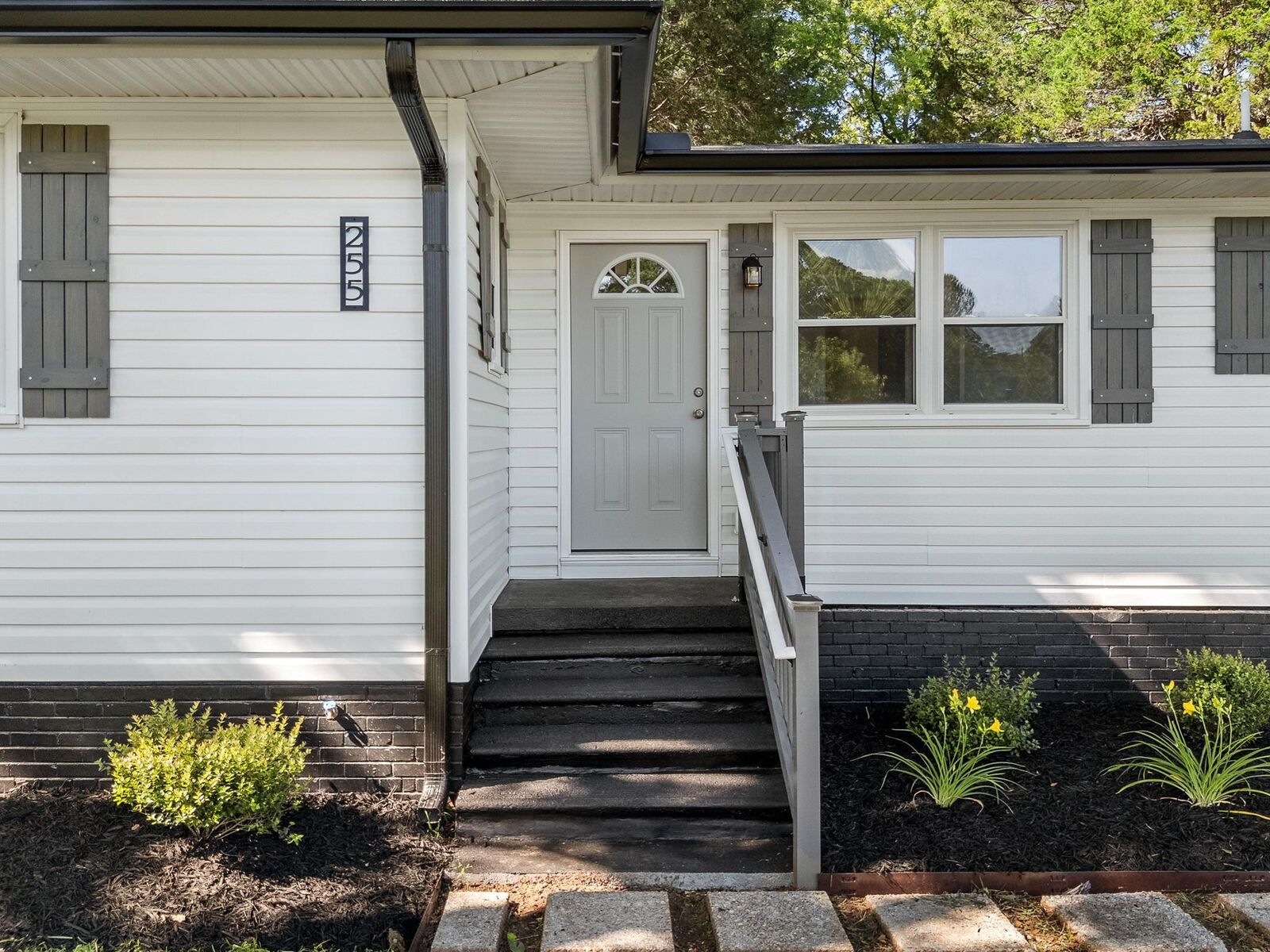 Property Photo:  255 Hazelwood Avenue  SC 29302 