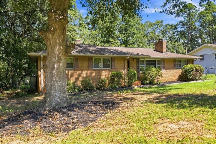 Property Photo:  406 Jasmine Street  SC 29303 