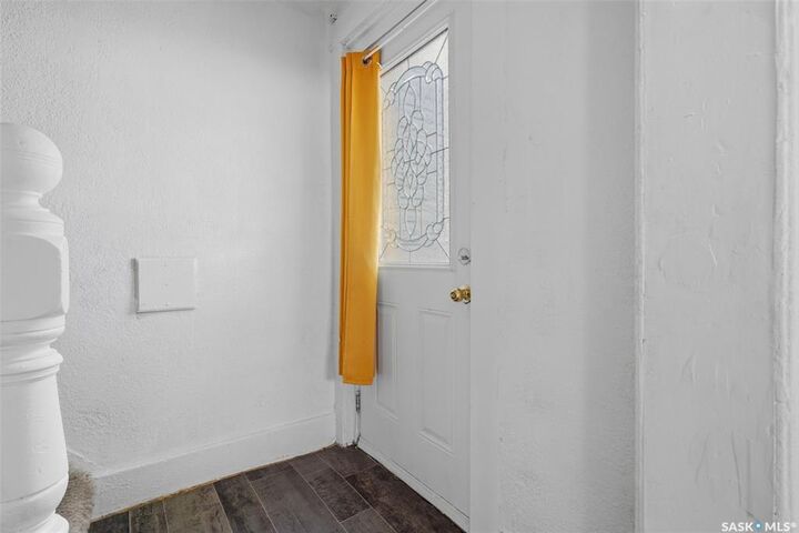 Property Photo:  1132 Princess Street  SK S4T 3Y5 