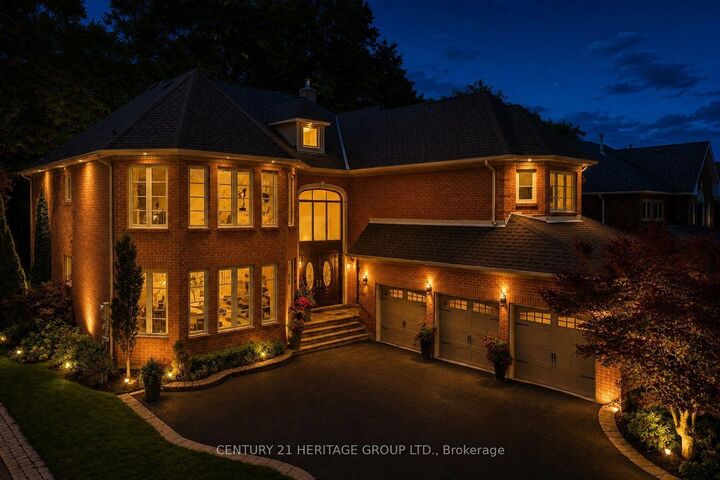 Property Photo: 48 Carlyle Crescent ON L4G 6P6