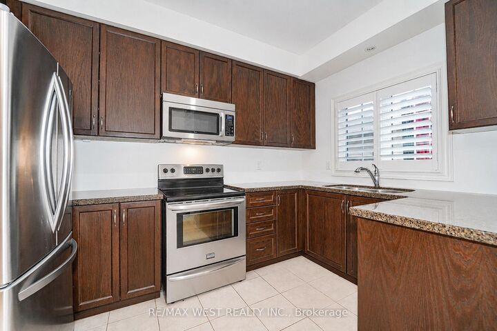 Property Photo:  221 Isaac Devins Boulevard  ON M9M 0B6 