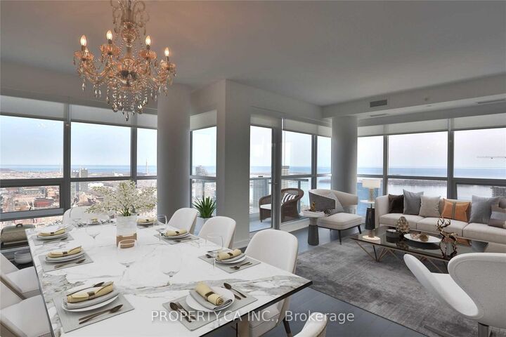Property Photo:  88 Scott Street 4906  ON M5E 0A9 