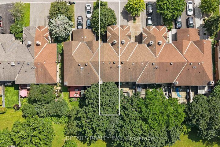 Property Photo:  24 Southport Drive  ON K1T 3E7 